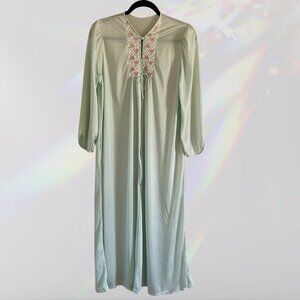 Women's Green Vintage Robe with 3/4 zip and Rose Details